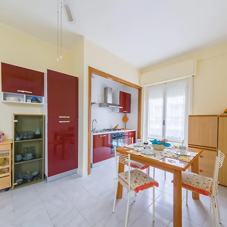 In Silvi Marina/abruzzen 33388 Апартаменты *